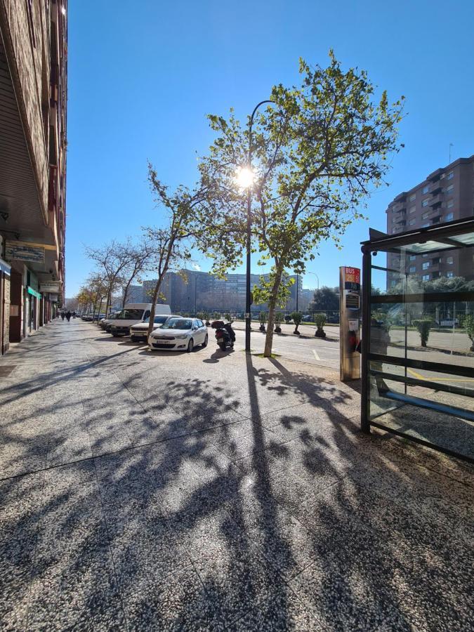 Dos Torres Tauriel - Espacioso Apartamento Con Impresionantes Vistas Y Garaje Privado Zaragoza Eksteriør bilde