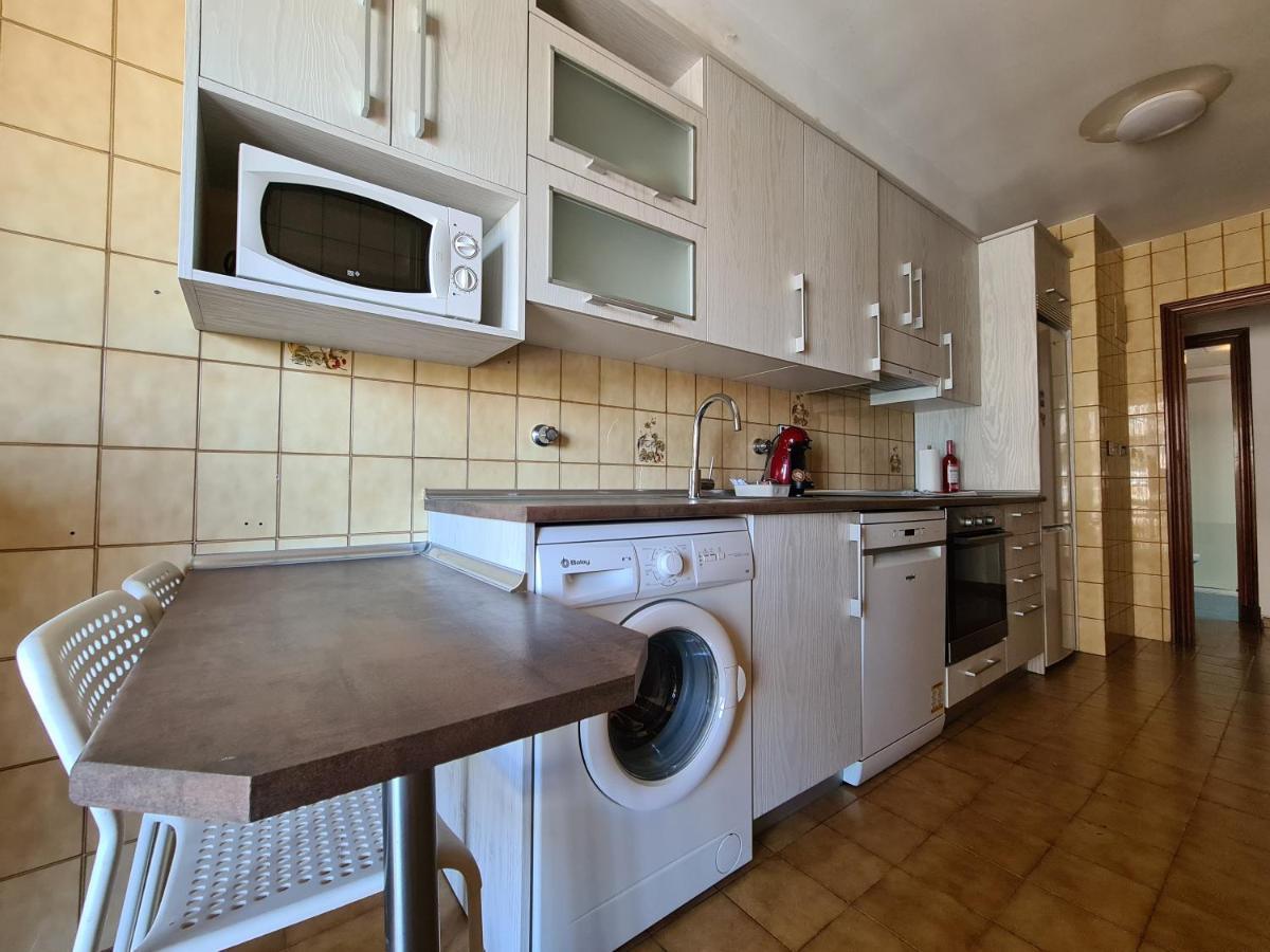 Dos Torres Tauriel - Espacioso Apartamento Con Impresionantes Vistas Y Garaje Privado Zaragoza Eksteriør bilde