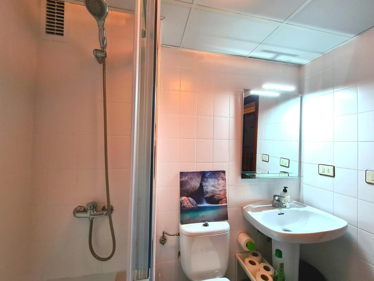 Dos Torres Tauriel - Espacioso Apartamento Con Impresionantes Vistas Y Garaje Privado Zaragoza Eksteriør bilde