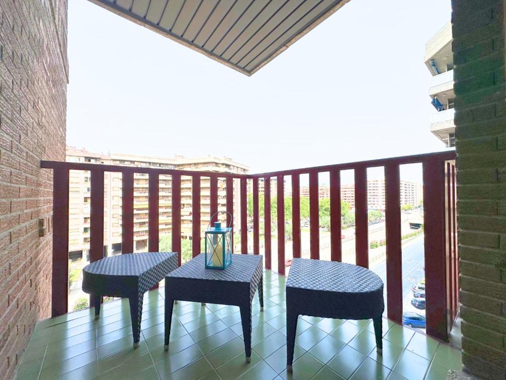 Dos Torres Tauriel - Espacioso Apartamento Con Impresionantes Vistas Y Garaje Privado Zaragoza Eksteriør bilde