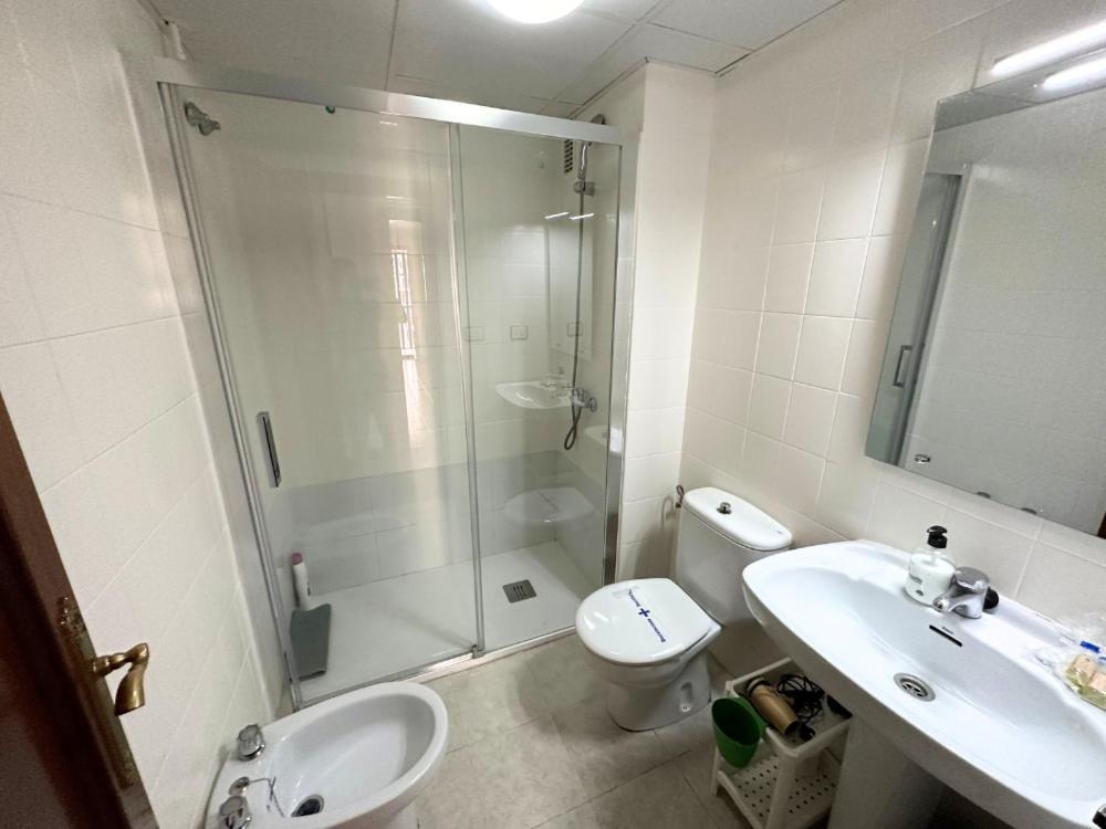 Dos Torres Tauriel - Espacioso Apartamento Con Impresionantes Vistas Y Garaje Privado Zaragoza Eksteriør bilde